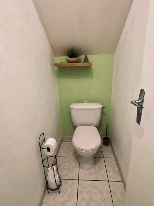 Appartement Au Centre-Ville Avec Cour Langres Exteriör bild